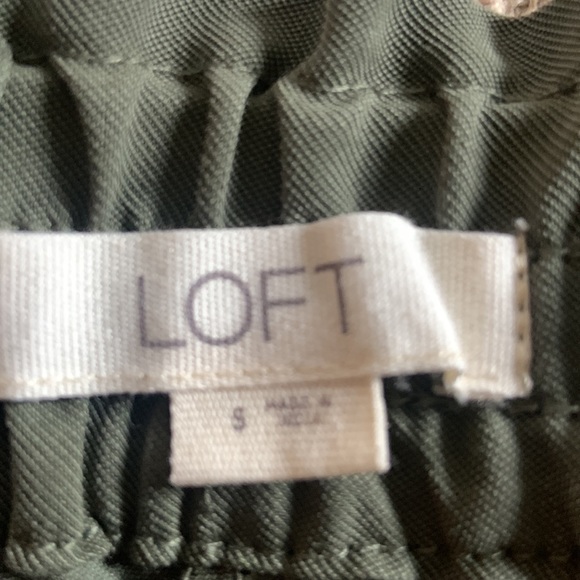 Loft Shorts - Picture 3 of 4